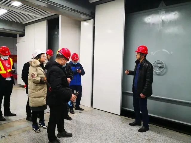 杭州地铁采用常州天瑞人防伪装门